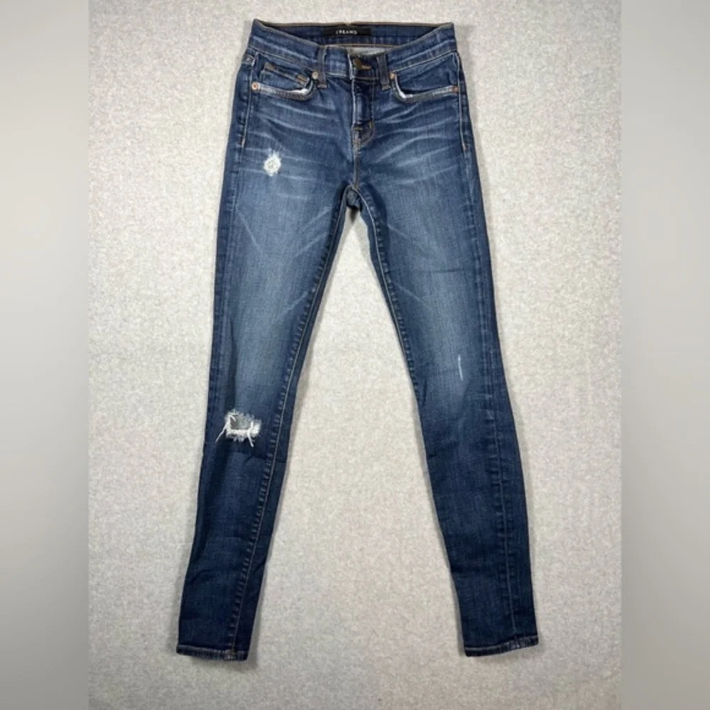 J Brand | Women 811 Salem Distressed Skinny Blue Jeans Sz 23